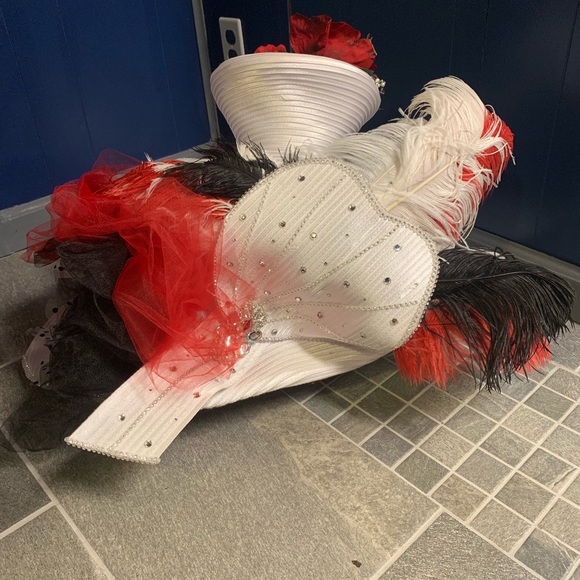 Kentucky Derby Hat!! Hand made winner! - Picture 3 of 8